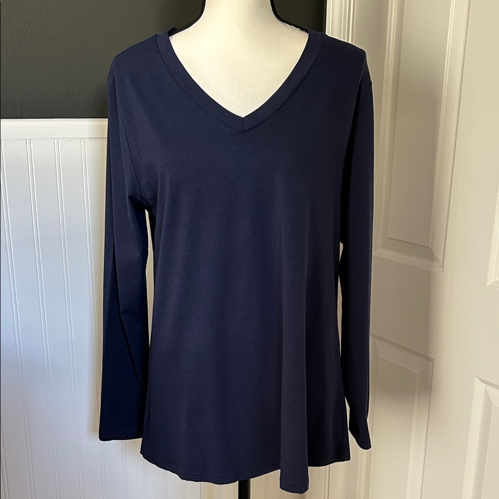 Navy Blue V-Neck T-shirt